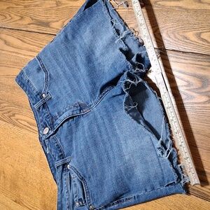 SEVEN7 WOMENS Jean Shorts 8 Denim BLUE Preowned CUT OFFS ?